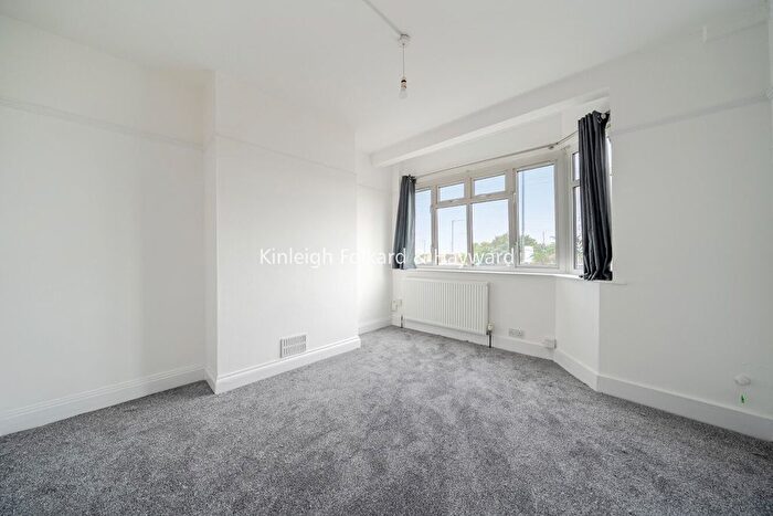 2 Bedroom Maisonette To Rent In Burnham Road, Dartford, Kent, DA1