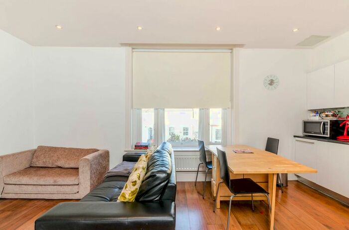 1 Bedroom Flat To Rent In Chiswick High Road, Gunnersbury, London, W4