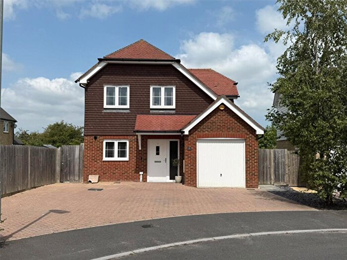 4 Bedroom Detached House For Sale In Deane Close, Sittingbourne, ME10