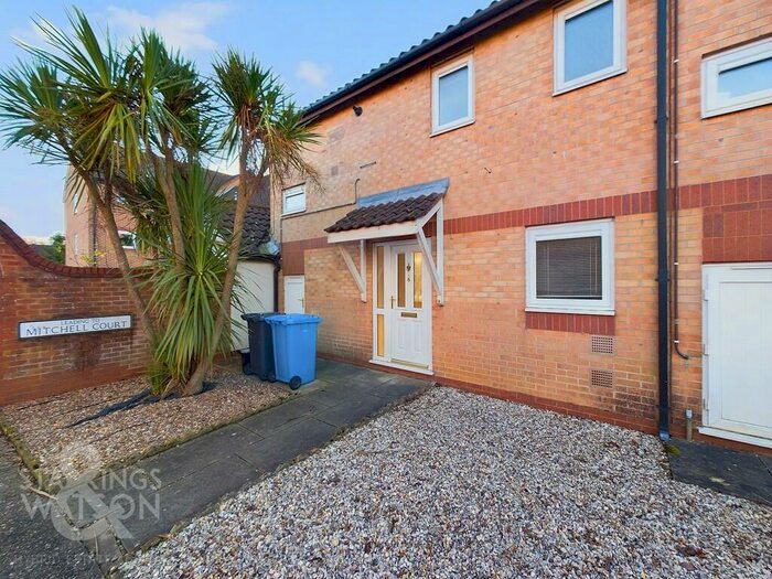 2 Bedroom End Of Terrace House To Rent In Thurston Close, Norwich, NR5