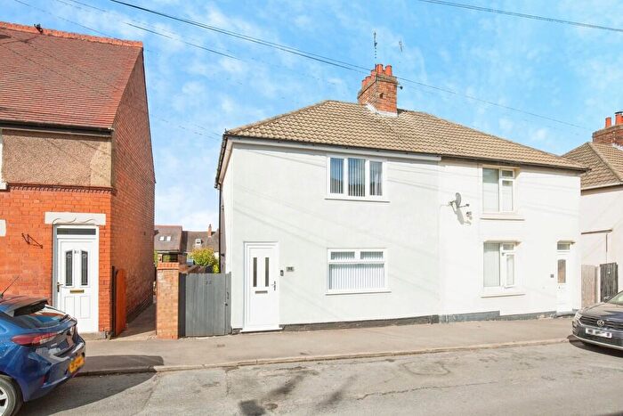 2 Bedroom Semi-Detached House For Sale In Stanley Road, Atherstone, CV9