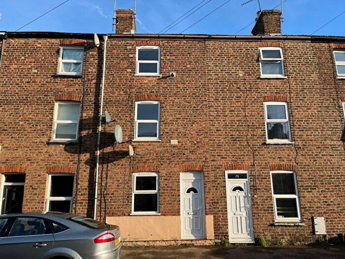 4 Bedroom Terraced House For Sale In Cross Street, Spalding, Lincolnshire, PE11