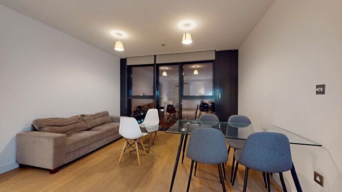 1 Bedroom Flat To Rent In Highgate Hill, London, N19