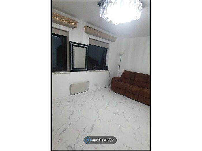 1 Bedroom Flat To Rent In Horseferry Road, London, E14