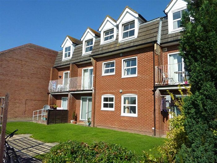 1 Bedroom Flat To Rent In Charlton Road, Southampton, Hampshire, SO15