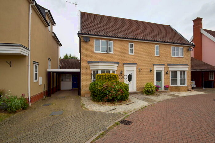 3 Bedroom Semi-Detached House To Rent In Hereford Drive, Claydon, Ipswich, IP6