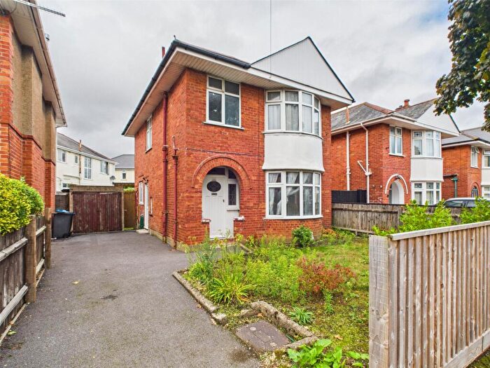 3 Bedroom Detached House For Sale In Exton Road, Boscombe East, Bournemouth, Dorset, BH6