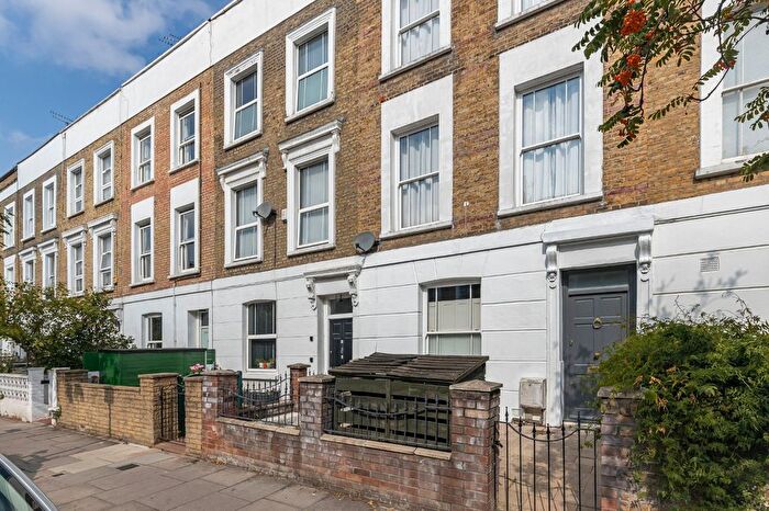 4 Bedroom Detached House For Sale In Windsor Road, Holloway, London, N7