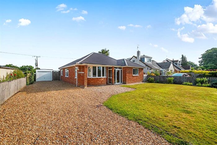 3 Bedroom Detached House For Sale In Littleworth, Pewsey, SN9