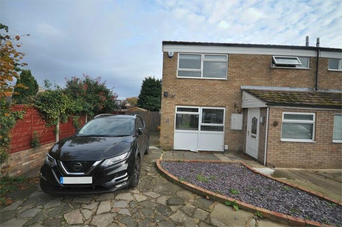 4 Bedroom Semi-Detached House To Rent In Westfield Road, Walton-On-Thames, Surrey, KT12