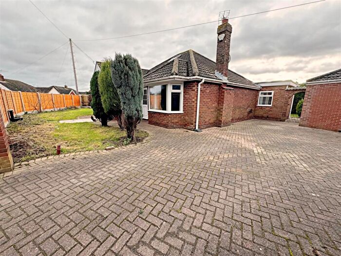 2 Bedroom Detached Bungalow For Sale In St. Lukes Grove, Humberston, Grimsby, N.E. Lincs, DN36