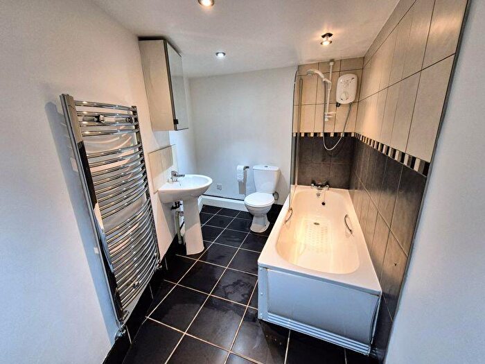 4 Bedroom Terraced House To Rent In Granby Terrace, Leeds, LS6