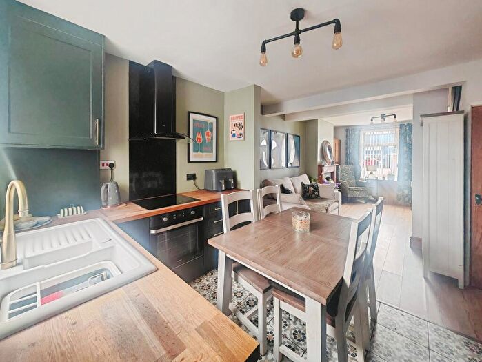 3 Bedroom Terraced House For Sale In Henry Street, Crewe, CW1
