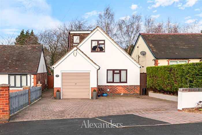 4 Bedroom Detached Bungalow For Sale In Wood Lane, Newhall, DE11