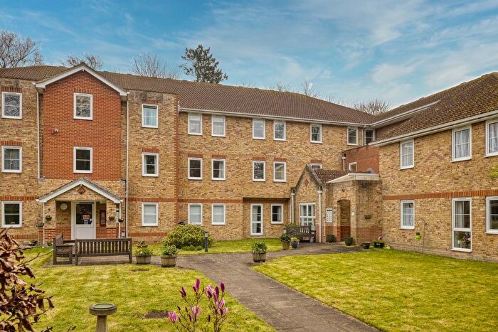 1 Bedroom Flat To Rent In Fairfield Road, Broadstairs, Kent, CT10