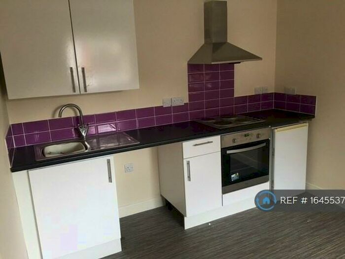 1 Bedroom Flat To Rent In Railway Inn, Ripley, DE5