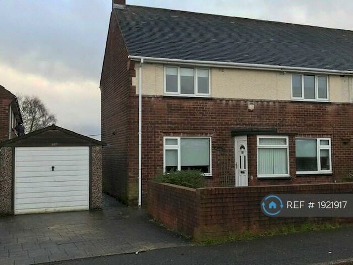 3 Bedroom Semi-Detached House To Rent In Bailey Crescent, Mansfield, NG19