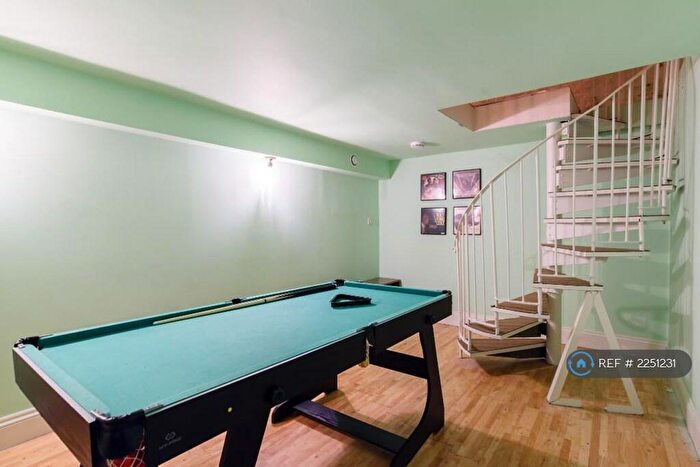 1 Bedroom Terraced House To Rent In Leonard Lane, Bristol, BS1