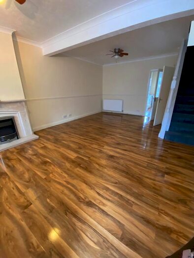 4 Bedroom Terraced House To Rent In Parker Road, Grays RM17