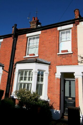 1 Bedroom Flat To Rent In Littleton Street, Earlsfield, SW18