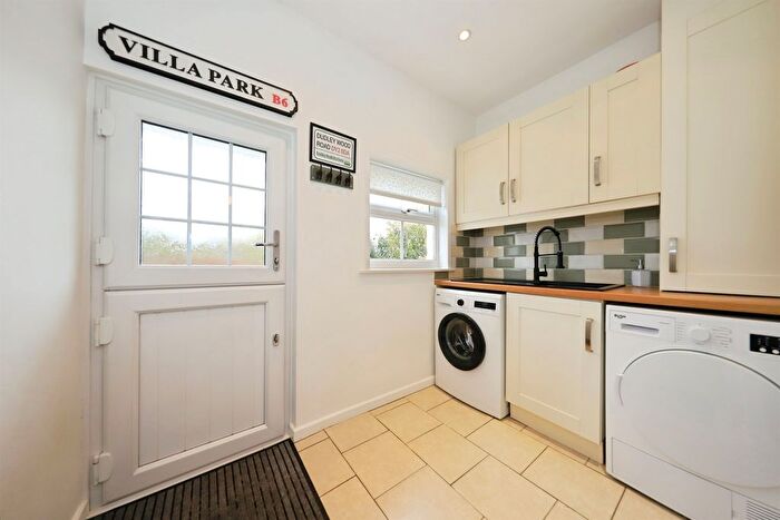 2 Bedroom Detached Bungalow For Sale In Hoo Road, Kidderminster, DY10