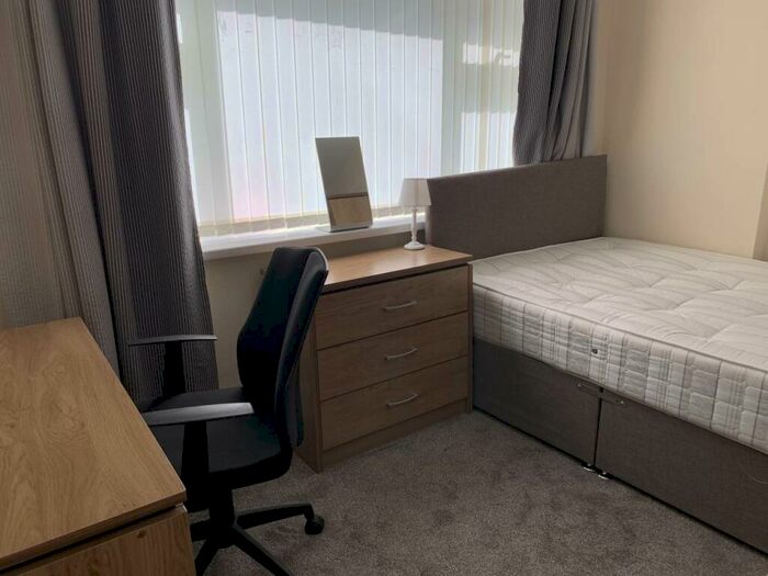 Studio To Rent In High Street Studio, Bangor, Gwynedd, LL57