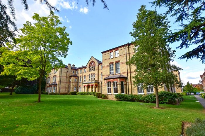 2 Bedroom Flat For Sale In Mallard Road, Leavesden Court Mallard Road, WD5