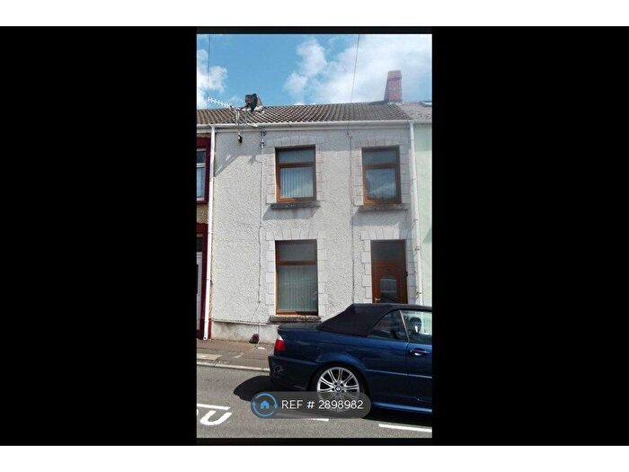 4 Bedroom Terraced House To Rent In Tymawr Street, Swansea, SA1