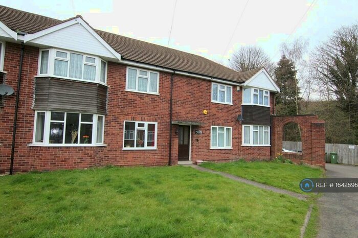 2 Bedroom Flat To Rent In Hartshill House, Acocks Green, Birmingham, B27