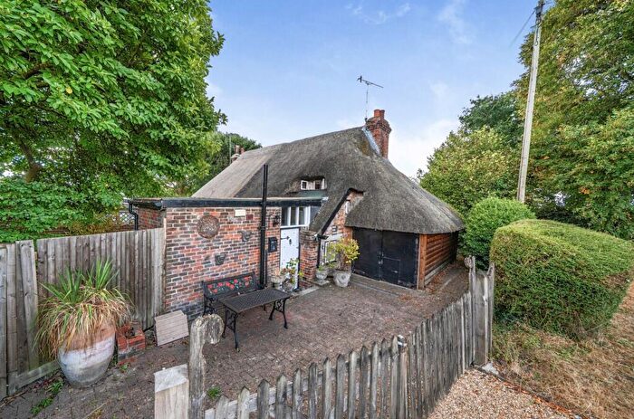 2 Bedroom Semi-Detached House For Sale In Midhurst Road, Lavant, PO18