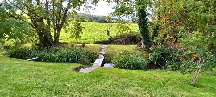 4 Bedroom Detached House To Rent In West Street, Wroxall, PO38