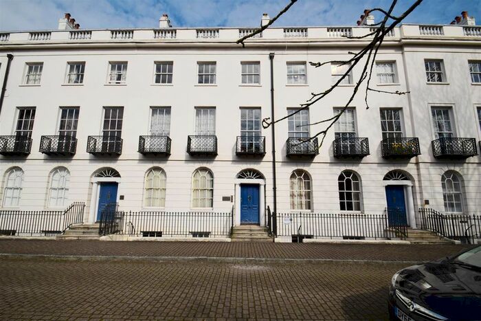 2 Bedroom Flat To Rent In Albion Terrace, London Road, Reading, RG1