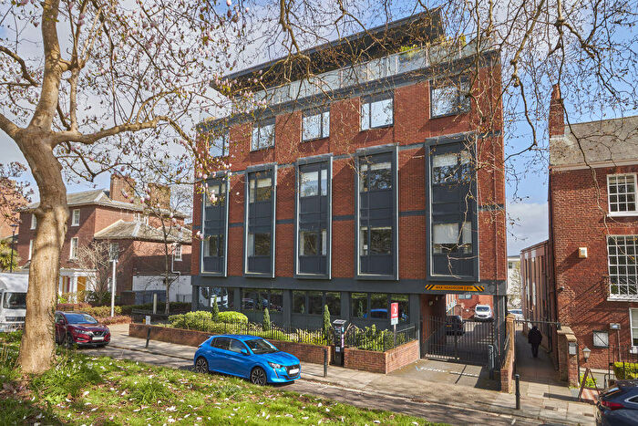 1 Bedroom Flat For Sale In Southernhay East, Exeter, EX1