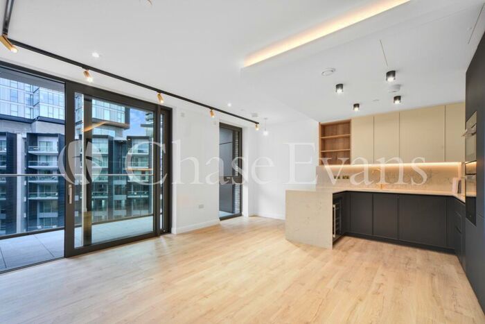 2 Bedroom Apartment To Rent In Siena House, Bollinder Place, City Road, EC1V