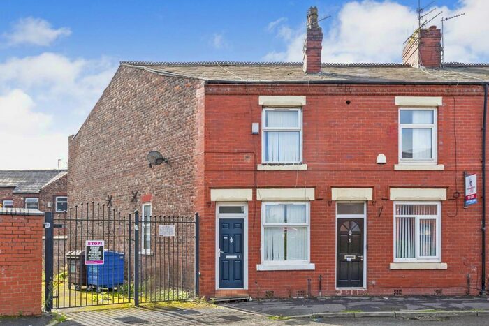 2 Bedroom End Of Terrace House To Rent In Levens Street, Salford, M6