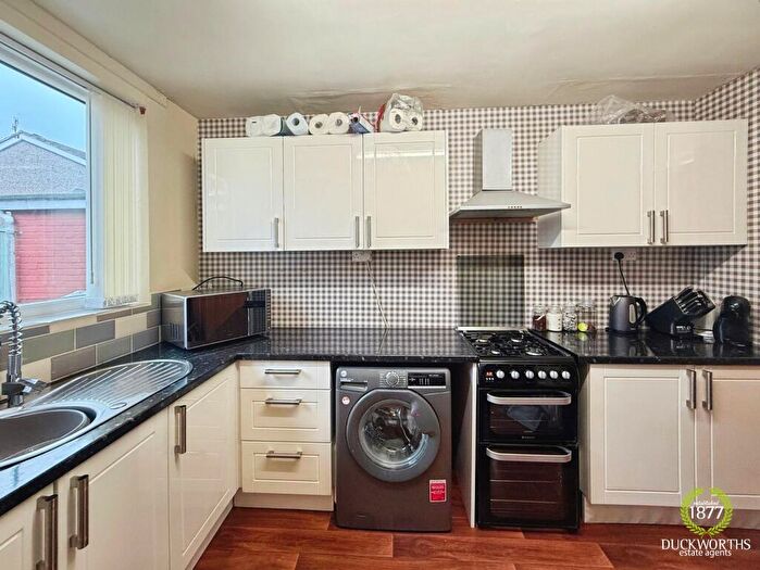 2 Bedroom House For Sale In Chichester Close, Burnley, BB10