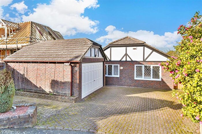 3 Bedroom Detached Bungalow For Sale In Coutts Avenue, Shorne, Gravesend, Kent, DA12