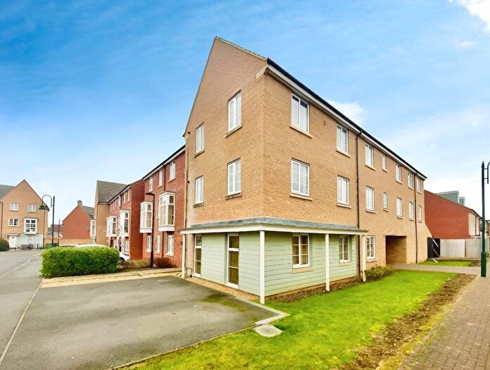2 Bedroom Flat To Rent In Molyneux Square, Hampton Vale, Peterborough, PE7