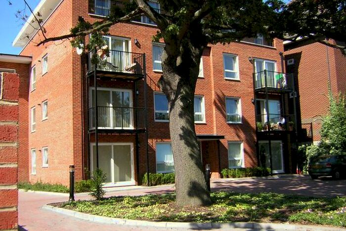 2 Bedroom Flat To Rent In West Hill, London, SW15