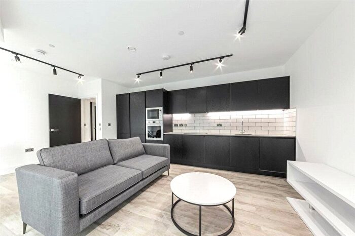 1 Bedroom Flat To Rent In Icon Tower, Portal Way, Acton, Ealing, W3