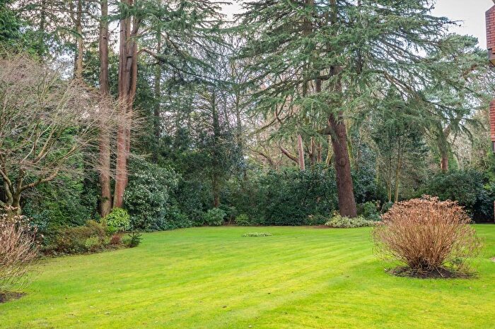 3 Bedroom Flat For Sale In Carlton Gate, Balcombe Road, Branksome Park, Poole, BH13