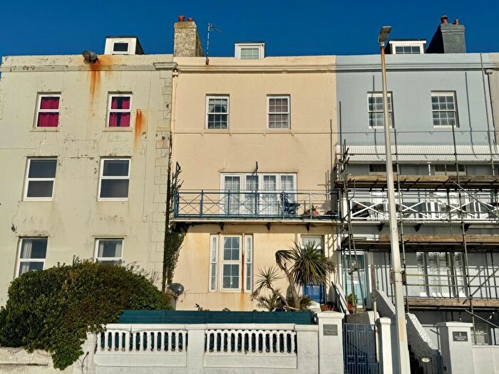 1 Bedroom Apartment To Rent In Wellington Terrace, Sandgate Esplanade, Sandgate, CT20