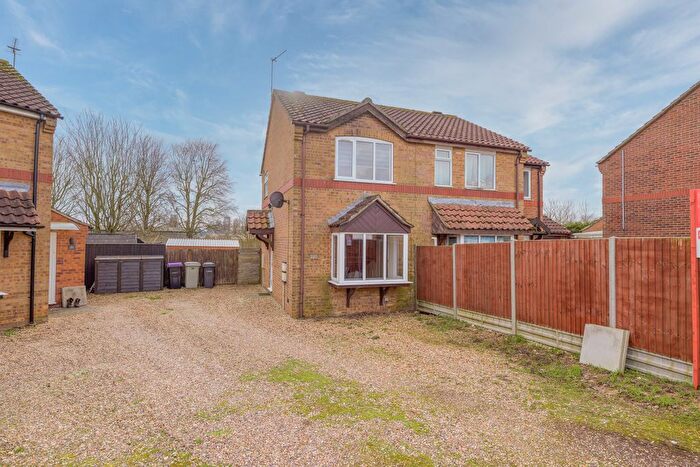 2 Bedroom Semi Detached House For Sale In College Park, Horncastle, LN9