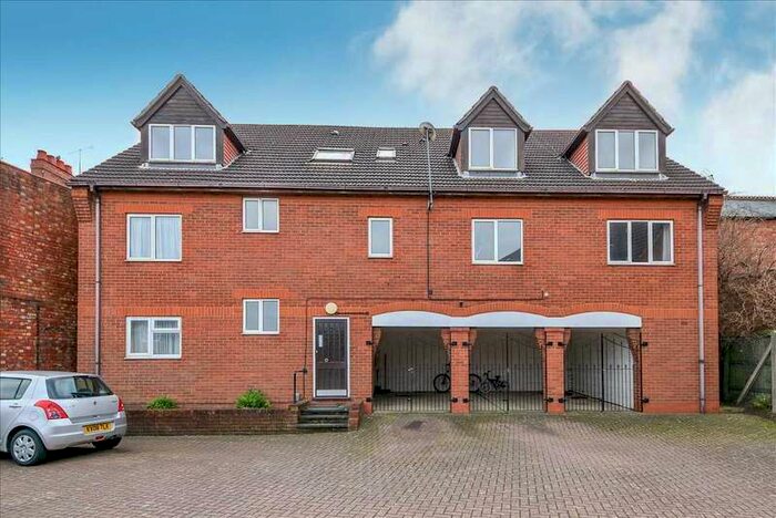 2 Bedroom Apartment To Rent In New Street, Irchester, NN29