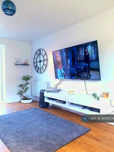 3 Bedroom Semi-Detached House To Rent In London Road, Essex, RM20