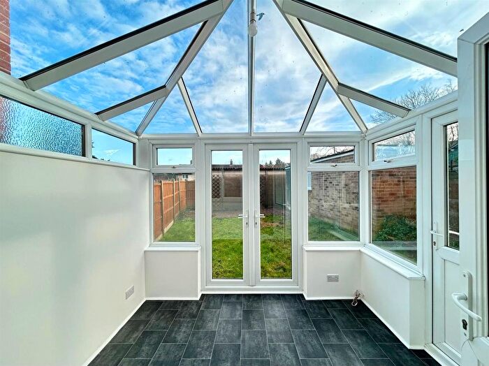 3 Bedroom Terraced House To Rent In Rectory Wood, Harlow, CM20