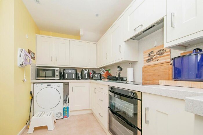 3 Bedroom End Of Terrace House For Sale In Bridgwater Road, Ipswich, IP2