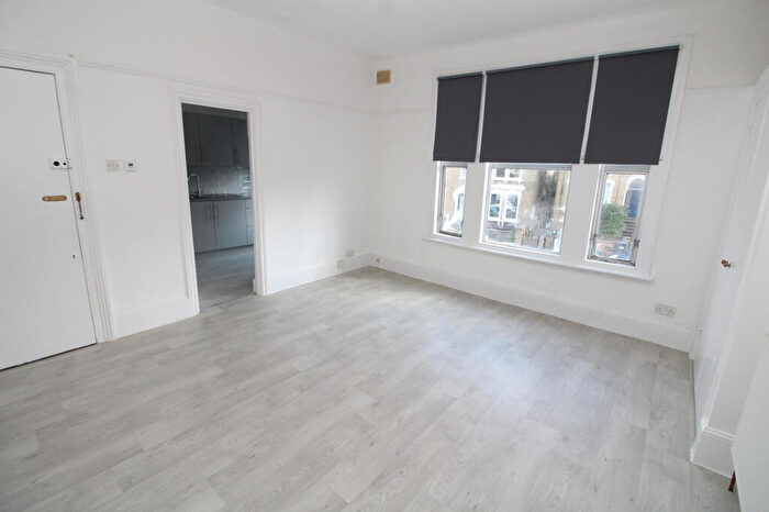 Studio To Rent In Tressillian Road, Brockley, SE4