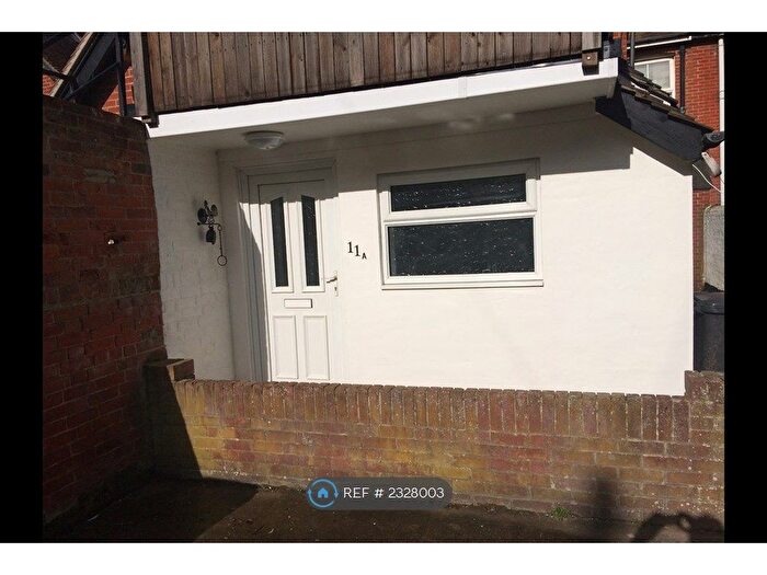 1 Bedroom Flat To Rent In Pier Street, Lee On Solent, PO13