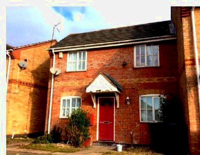 2 Bedroom Property To Rent In Applegarth Close, Corby, NN18